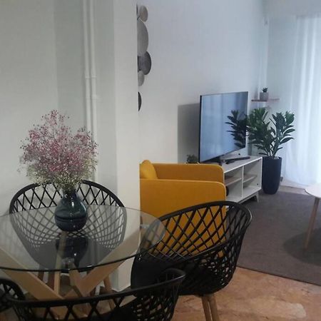 شقة Elegant & Charming Apt. In The Hilton Area أثينا المظهر الخارجي الصورة